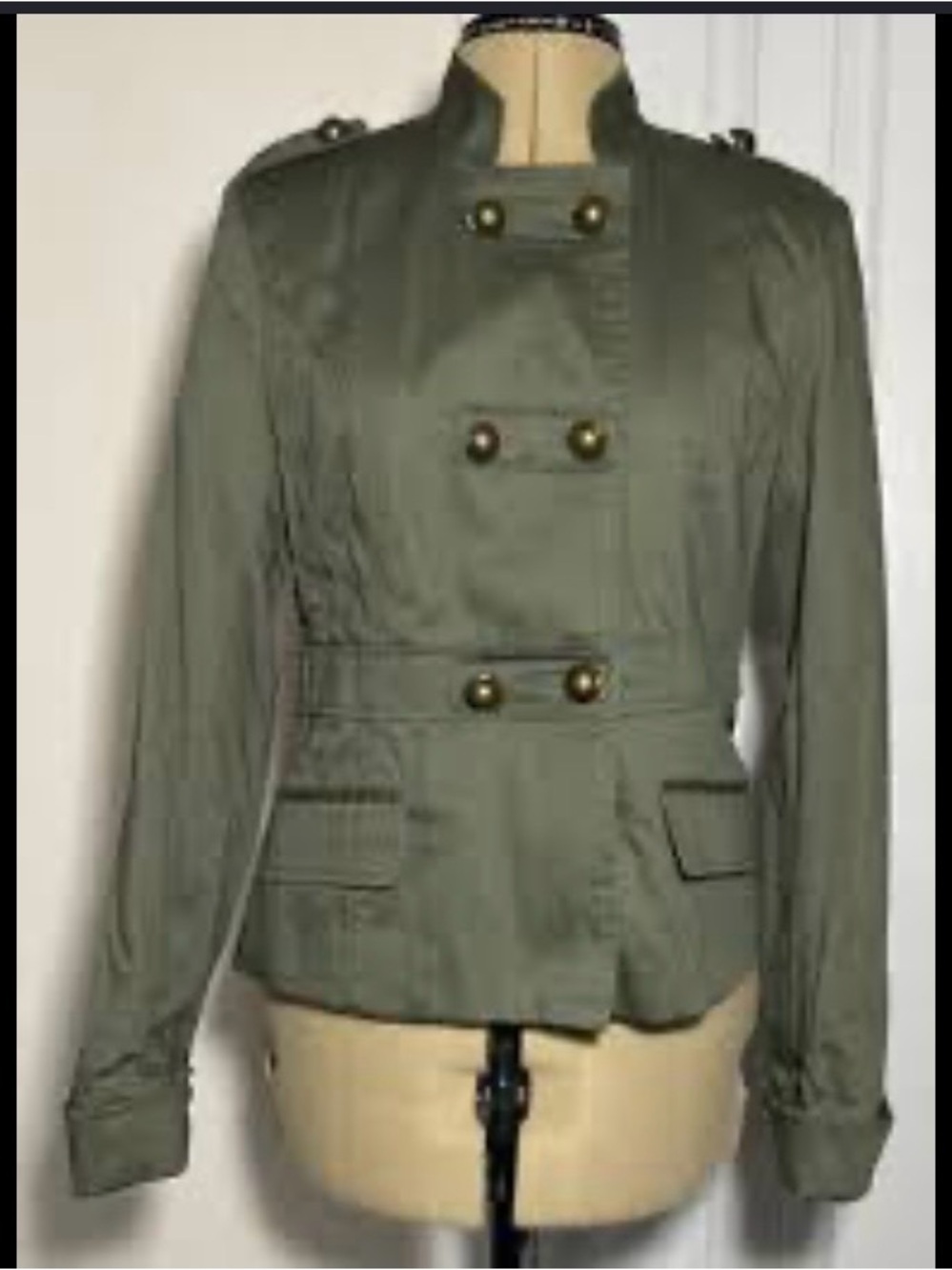 Military-Inspired Olive Green Utility Jacket with Double-Breasted Front